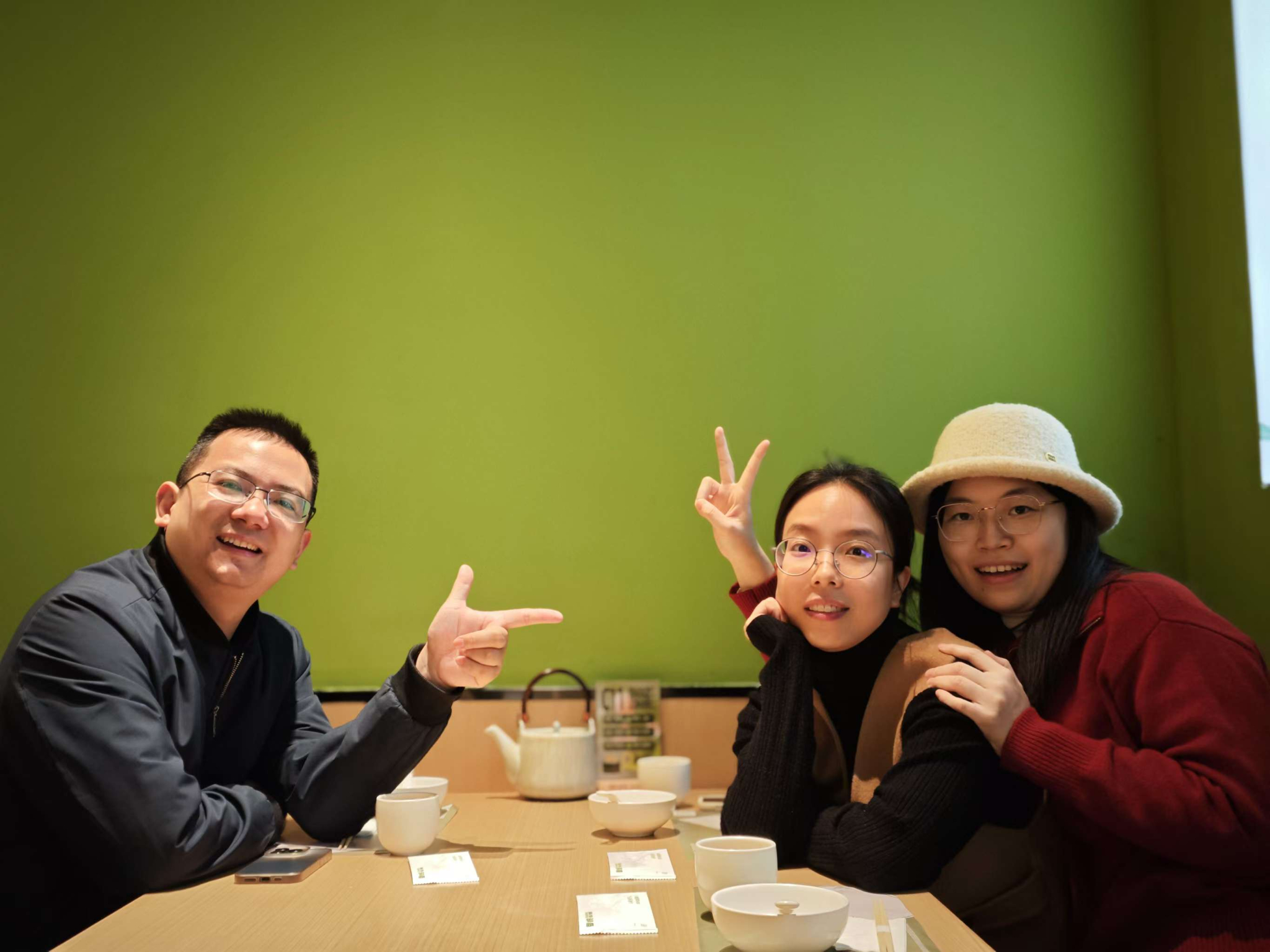 68425ad6fd55782838ec0a6f4586ae4